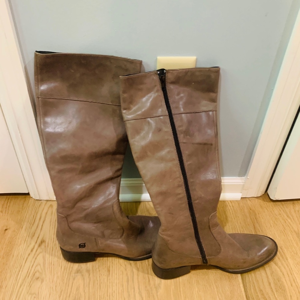 Born Women’s Tall Boots, size 10, gray